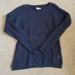 3/$20 🎉 Sonoma navy holey sweater